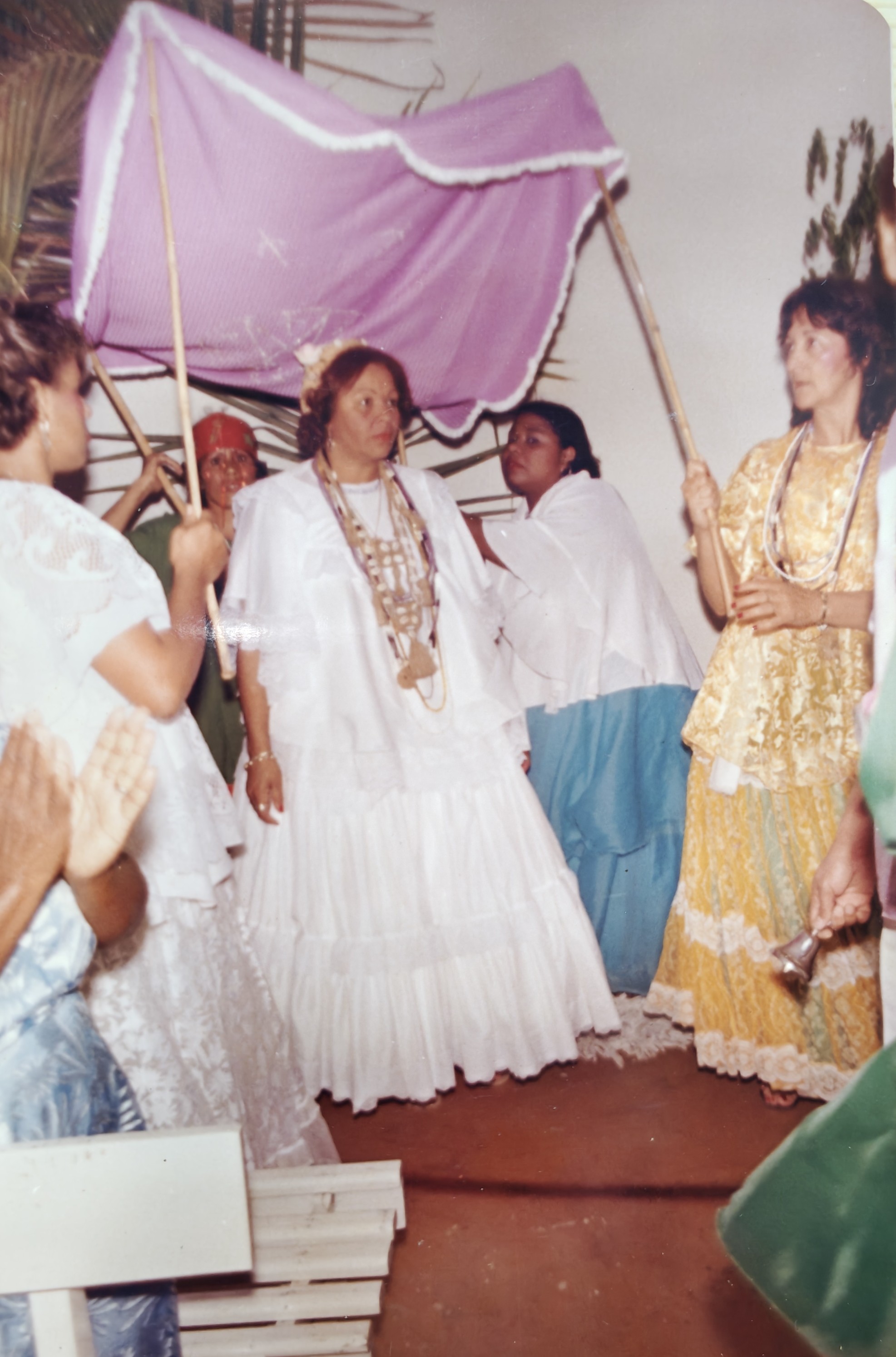 Ritual com pálio roxo